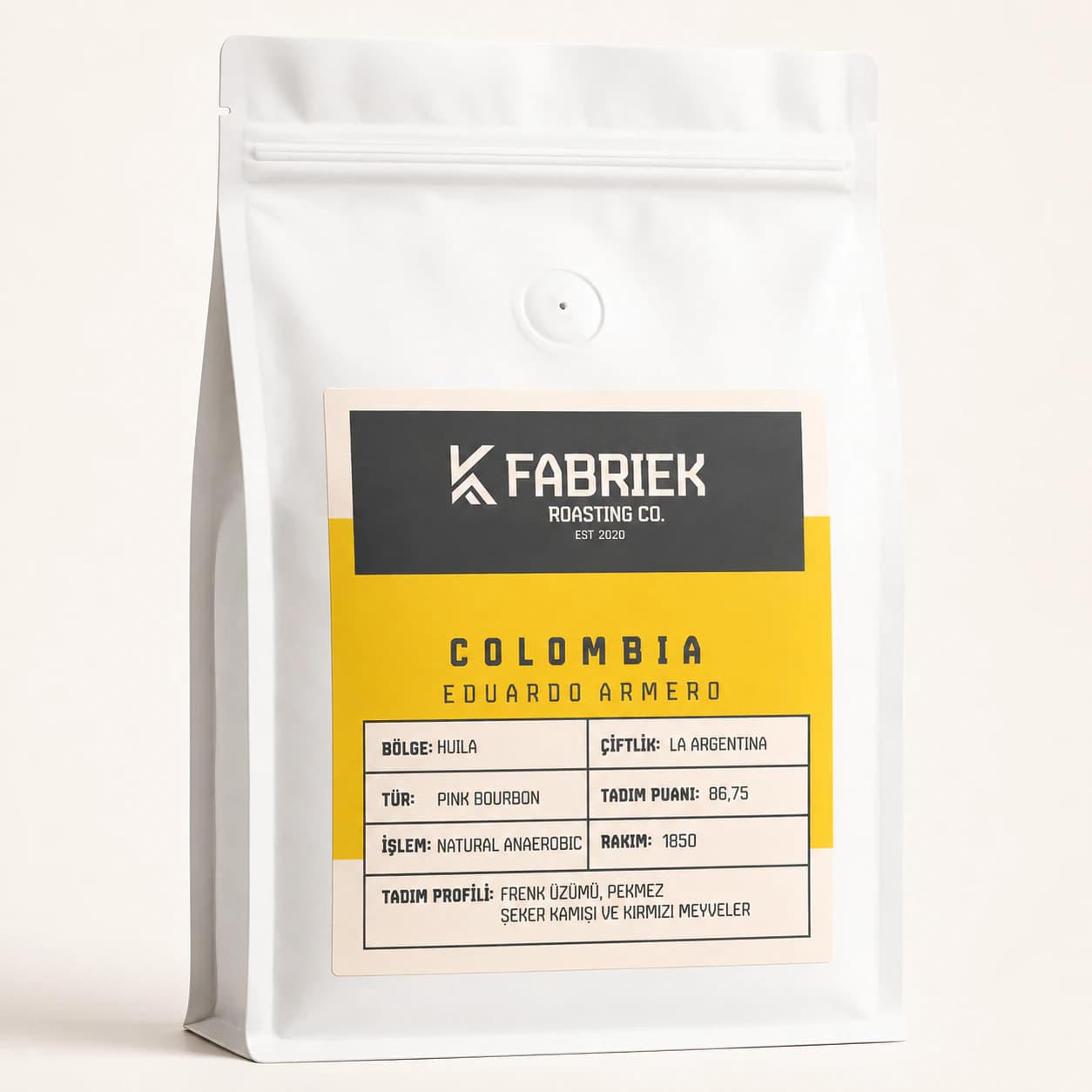 Colombia Eduardo Armero – Pink Bourbon, Frenk Üzümü ve Kırmızı Meyve Aromalı Kahve