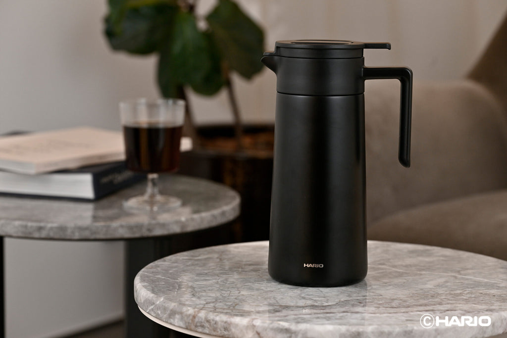Hario Yalıtımlı Servis Sürahisi (800 ml) – Siyah