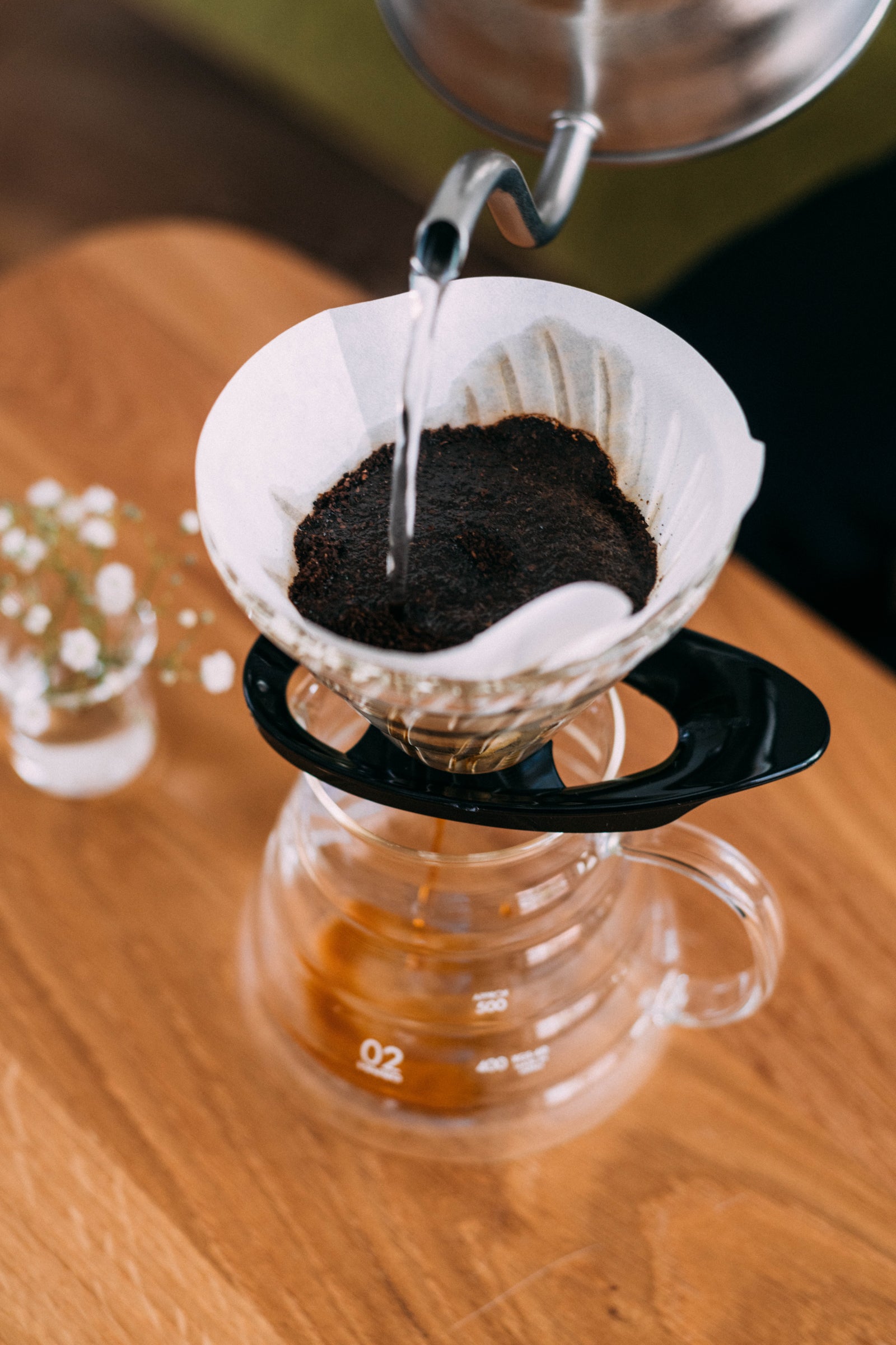 Hario V60 02 Cam Dripper Siyah | Isıya Dayanıklı Cam Kahve Demleyici