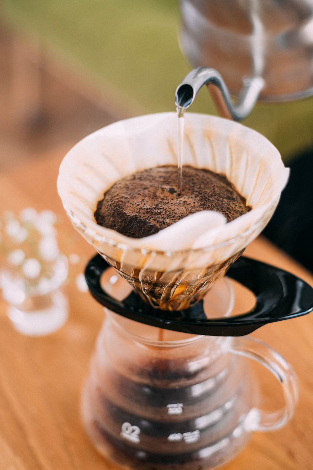 Hario V60 02 Cam Dripper Siyah | Isıya Dayanıklı Cam Kahve Demleyici