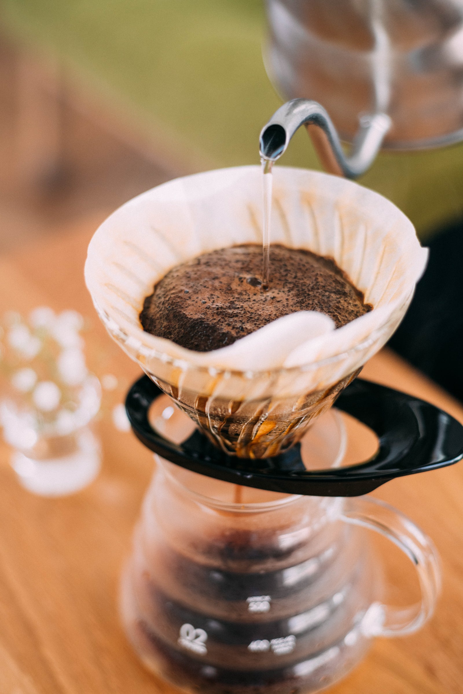 Hario V60 02 Cam Dripper Siyah | Isıya Dayanıklı Cam Kahve Demleyici